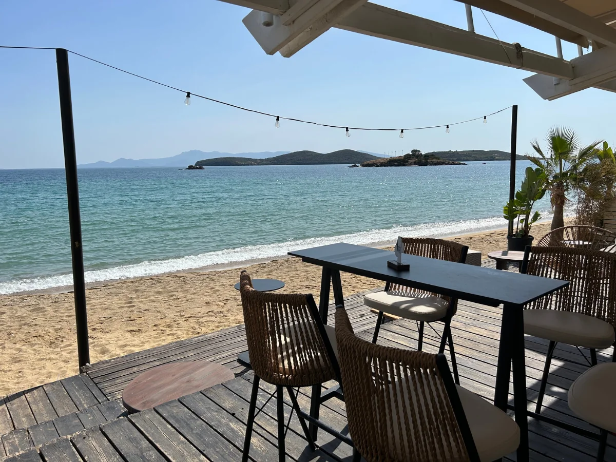 Cafeteria beside the sea in Nea Peramos